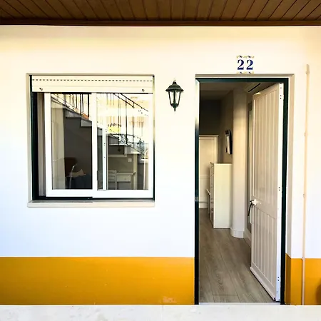 Guest house Costa Brava Alojamento Benedita