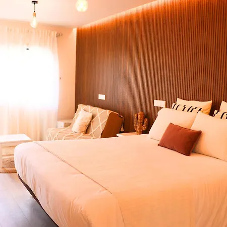 Guest house Costa Brava Alojamento Benedita