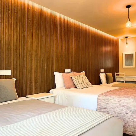 Guest house Costa Brava Alojamento Benedita