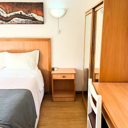 Costa Brava Alojamento Gæstehus 3*